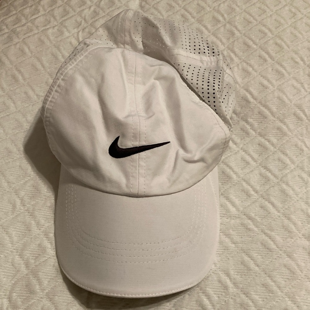Nike adjustable cap